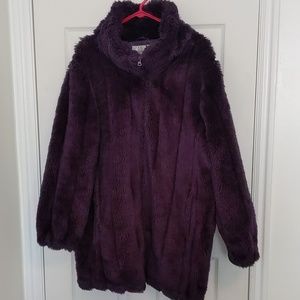 Purple faux fur coat 1x